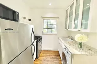 439 15th St, Miami Beach, FL 33139 - Photo 7