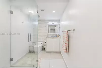 121 Crandon Blvd #251, Key Biscayne, FL 33149 - Photo 15
