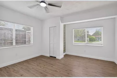 540 NE 61st St #-, Oakland Park, FL 33334 - Photo 9