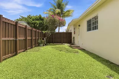 1700 N Park Rd, Hollywood, FL 33021 - Photo 49