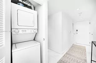 421 Meridian Ave, Miami Beach, FL 33139 - Photo 17