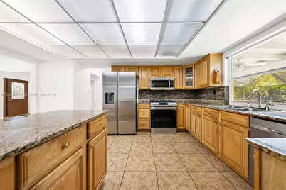 8744 SW 176th Ter, Palmetto Bay, FL 33157 - Photo 11