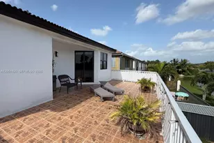 15350 SW 11th St, Miami, FL 33178 - Photo 17
