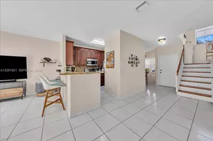 16138 Emerald Cove Rd, Weston, FL 33331 - Photo 7