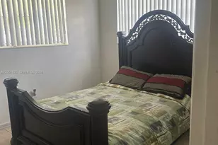 930 NW 180th Terrace, Miami Gardens, FL 33169 - Photo 17