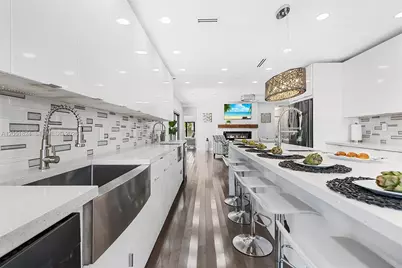 2301 E Las Olas Blvd, Fort Lauderdale, FL 33301 - Photo 9