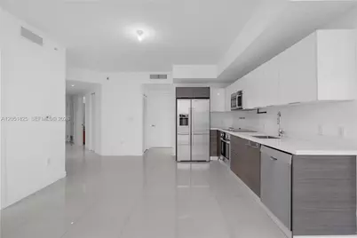 1010 SW 2nd Ave #1003, Miami, FL 33130 - Photo 5