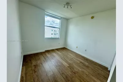 1723 SW 2nd Ave #704, Miami, FL 33129 - Photo 23