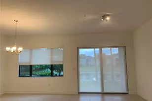 11566 SW 13th Ln, Pembroke Pines, FL 33025 - Photo 5
