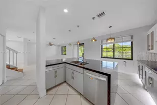 1538 Tamarind Ct, Weston, FL 33327 - Photo 35