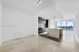 900 Biscayne Blvd, Miami, FL 33132 - Photo 5