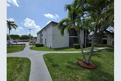 10375 N Kendall Dr #J7, Miami, FL 33176 - Photo 3