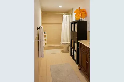 7441 Bay Hill Dr #7441, Hialeah, FL 33015 - Photo 19