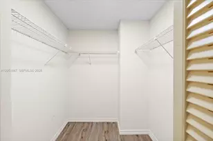 19996 NE 5th Ct, Miami, FL 33179 - Photo 35