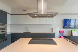 1300 Brickell Bay Dr, Miami, FL 33131 - Photo 23