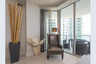 1300 Brickell Bay Dr #3804, Miami, FL 33131 - Photo 19