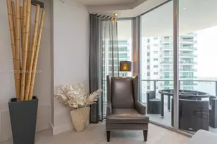 1300 Brickell Bay Dr, Miami, FL 33131 - Photo 17