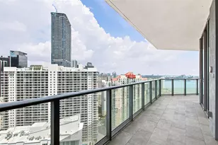 1300 Brickell Bay Dr, Miami, FL 33131 - Photo 17
