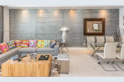 1300 Brickell Bay Dr #3804, Miami, FL 33131 - Photo 9