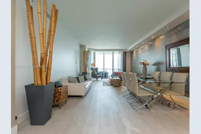 1300 Brickell Bay Dr #3804, Miami, FL 33131 - Photo 7