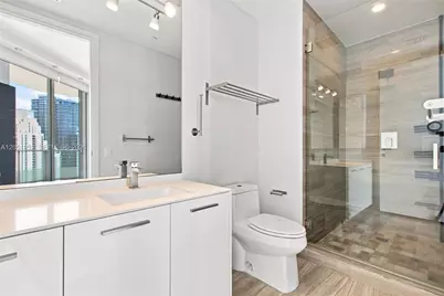 1300 Brickell Bay Dr #3804, Miami, FL 33131 - Photo 33