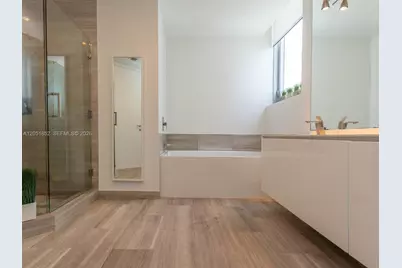 1300 Brickell Bay Dr #3804, Miami, FL 33131 - Photo 67