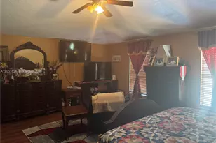 402 SE Crosspoint Dr, Port Saint Lucie, FL 34983 - Photo 7