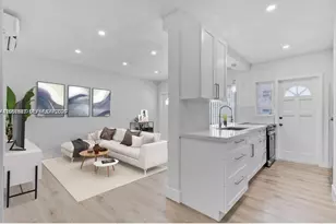 520 79th St, Miami Beach, FL 33141 - Photo 11