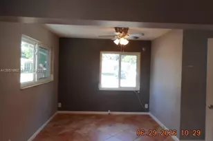 1613 NE 25th St, Wilton Manors, FL 33305 - Photo 7