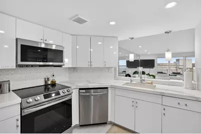 3000 E Sunrise Blvd #14C, Fort Lauderdale, FL 33304 - Photo 7
