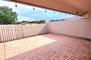 14702 SW 63rd Ln, Miami, FL 33193 - Photo 15