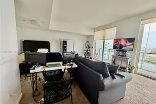 253 NE 2nd St, Miami, FL 33132 - Photo 9