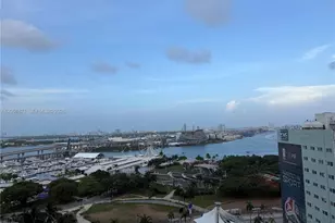 253 NE 2nd St, Miami, FL 33132 - Photo 19