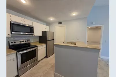 4441 W McNab Rd #21, Pompano Beach, FL 33069 - Photo 1