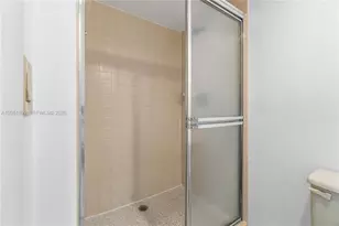 3650 Whitehall Dr, West Palm Beach, FL 33401 - Photo 23