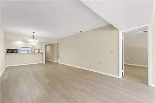 3650 Whitehall Dr, West Palm Beach, FL 33401 - Photo 15