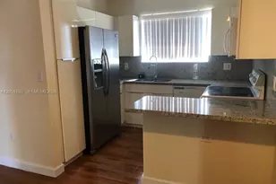 5810 W 18th Ln, Hialeah, FL 33012 - Photo 11