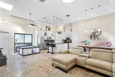 2707 S Parkview Dr, Hallandale Beach, FL 33009 - Photo 5