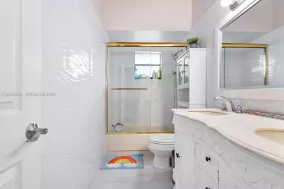 2707 S Parkview Dr, Hallandale Beach, FL 33009 - Photo 27