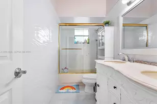2707 S Parkview Dr, Hallandale Beach, FL 33009 - Photo 27