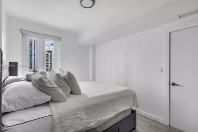 321 NE 26th St #709, Miami, FL 33137 - Photo 17