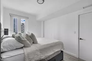 321 NE 26th St, Miami, FL 33137 - Photo 17