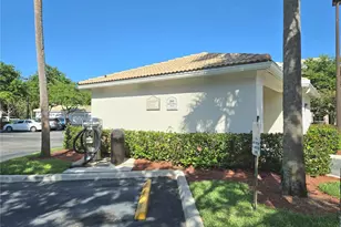 1307 E Myrtlewood Cir E, Palm Beach Gardens, FL 33418 - Photo 23