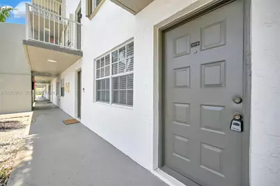 7510 SW 152nd Ave #B107, Miami, FL 33193 - Photo 3