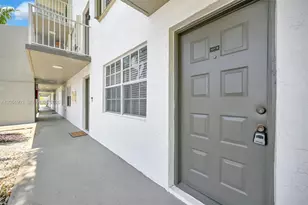 7510 SW 152nd Ave, Miami, FL 33193 - Photo 3