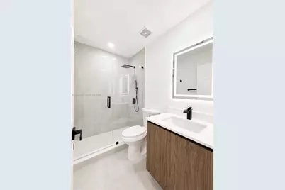 5905 Manchester Way, Tamarac, FL 33321 - Photo 15