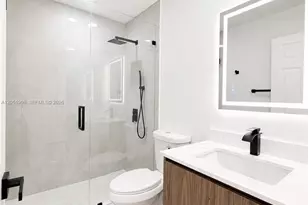 5905 Manchester Way, Tamarac, FL 33321 - Photo 15