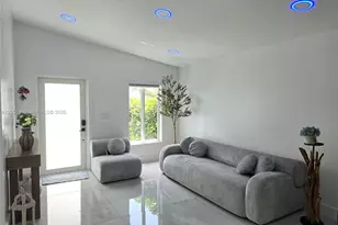 20950 SW 119th Ct, Miami, FL 33177 - Photo 3