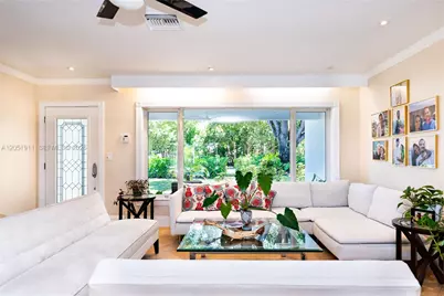 1529 Bayview Dr, Fort Lauderdale, FL 33304 - Photo 3