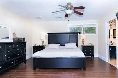 1529 Bayview Dr, Fort Lauderdale, FL 33304 - Photo 11